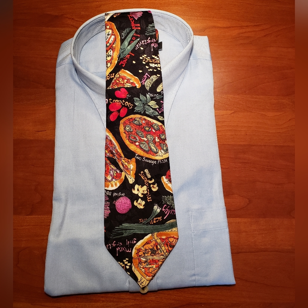 Nicole Miller "Pizza" Tie, 4" x 56"